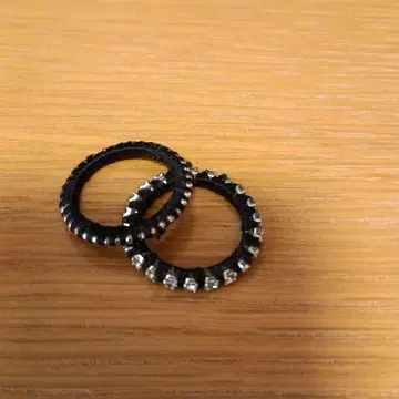 스터닝 루어 반지