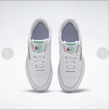 Reebok 화이트 스니커즈 24cm
