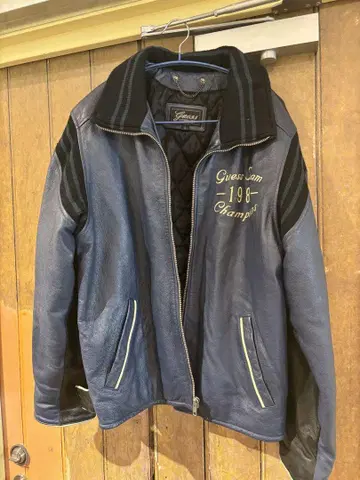 Guess 가죽 자켓 S 사이즈