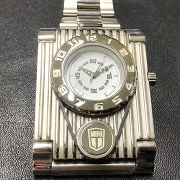빈티지 자동차 MINI 팬벨트 손목시계 (작동 미확인)
