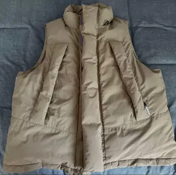 GORE-TEX INFINIUM 베이지 다운 베스트