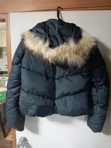 후드 부착 블랙 다운 자켓 사이즈 9