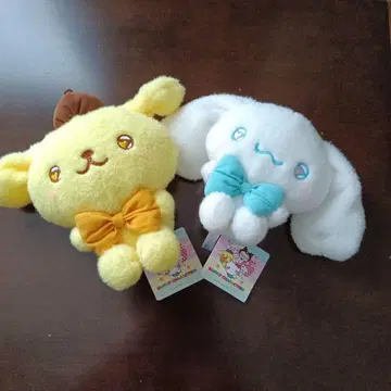 귀여운 산리오 캐릭터즈 마스코트 앉은 포즈