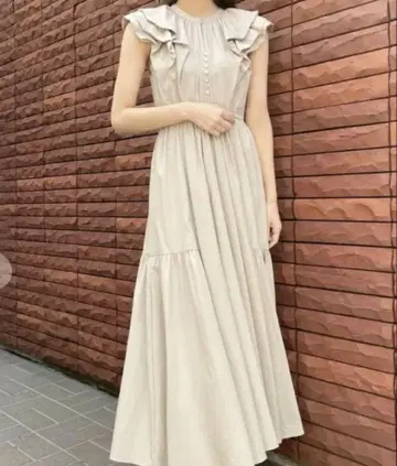 베이지 프릴 롱 원피스