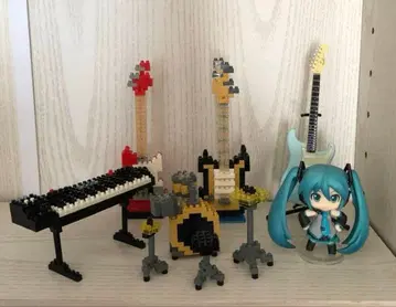 하츠네 미쿠 미니어처 악기 세트 나노 레고 블록