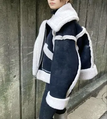 EOODA 숏 페이크 무스탕 블루종 블랙