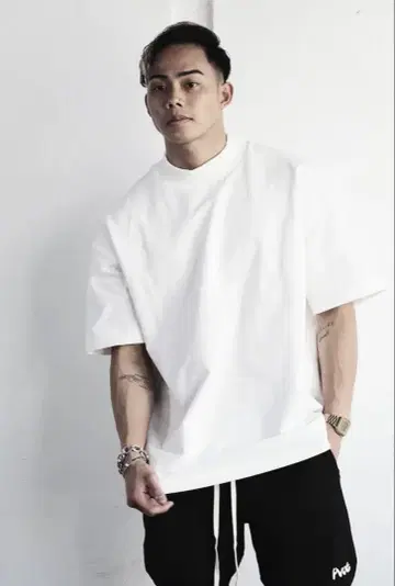 pvot mock neck T-shirts XL