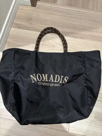 NOMADIS 노마디스트트백 블랙 카키