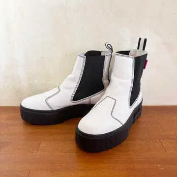 컨디션 최상 푸마 메이즈 첼시 24.5cm 화이트 x 블랙 663