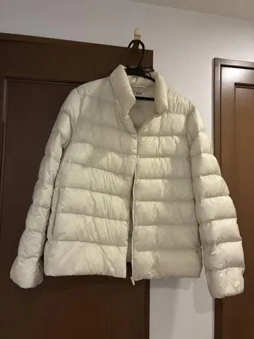 UNIQLO 울트라 라이트 다운 아이보리 XL