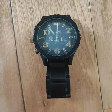 NIXON 손목시계