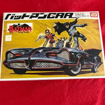 배트맨카 1/32 스케일 프라모델