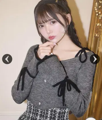 [ 한정 가격 ] 미셸 마카롱 리본 플레어 슬리브 상의