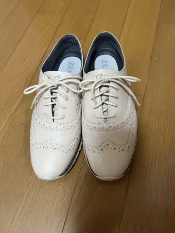 ZERO GRAND 베이지 레이스업 슈즈