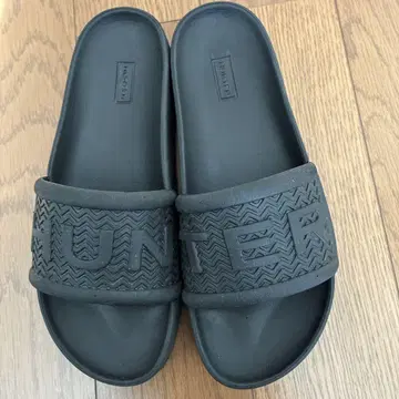 HUNTER 블랙 샌들 UK 5W