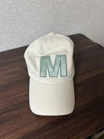 Mardi 크림색 야구 모자