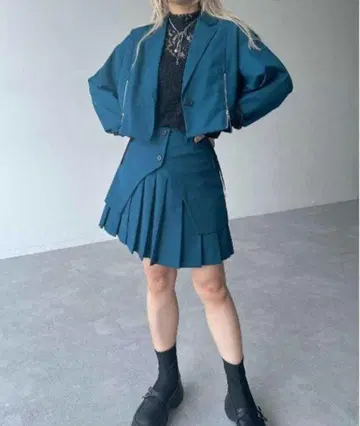 HARE 2 지퍼 자켓 치마바지 셋업
