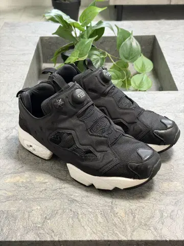 리복 인스타펌프 퓨리 27.5CM