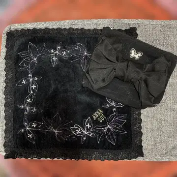 ANNA SUI 손수건 & 파우치 세트