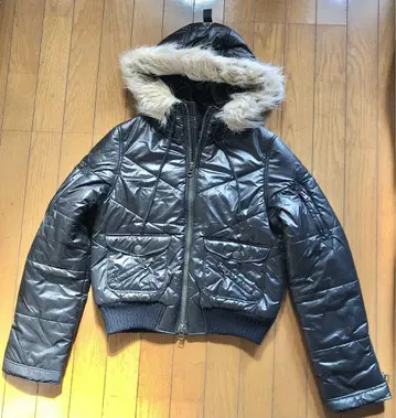 여성용 퍼 후드 패딩 자켓 숏 기장 블랙