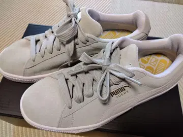 [ 새상품급 ] 가격 인하! PUMA 스웨이드 스니커즈 23cm