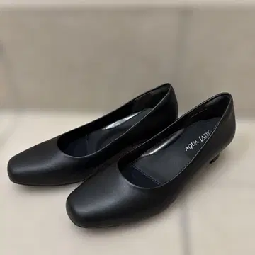 AQUA LADY 블랙 플레인 펌프스 24cmEEEE