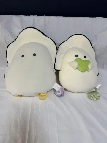 동글동글 눈망울의 생굴 봉제 인형 백팩