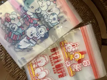 [미개봉 새상품] BT21 지퍼백 2종 세트 훼미리마트