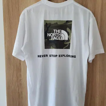 THE NORTH FACE 카모플라주 T셔츠 화이트
