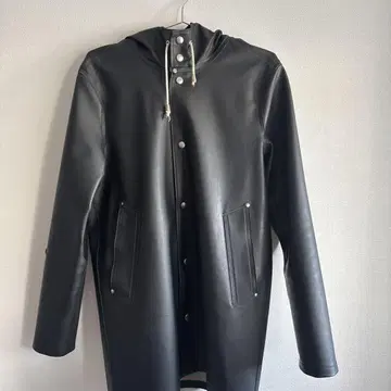 STUTTERHEIM 레인코트 블랙