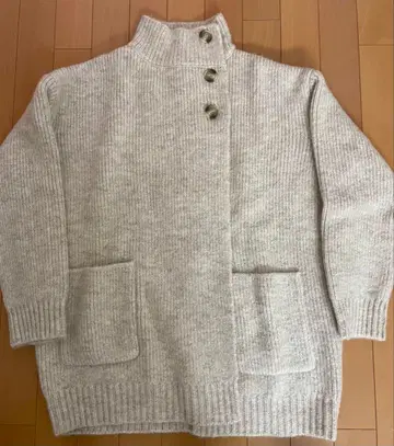 새상품 택 포함 ZARA 니트 XS S 베이지