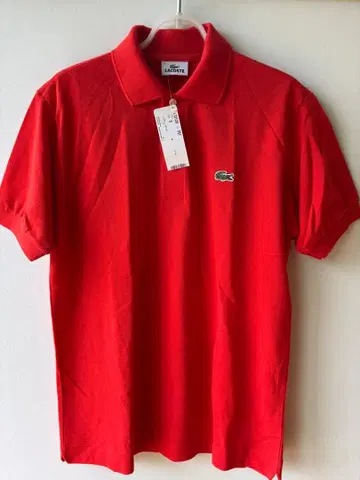 LACOSTE 빨간색 피케 셔츠 M 사이즈