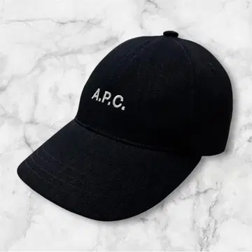 A.P.C. 블랙 야구 모자