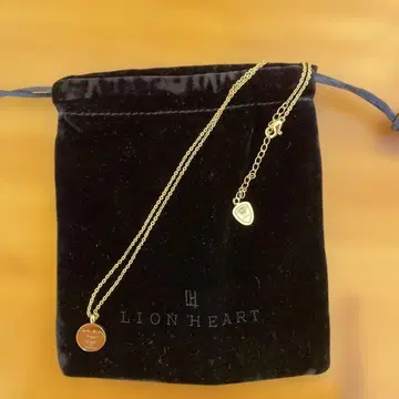 LION HEART 코인형 펜던트 목걸이