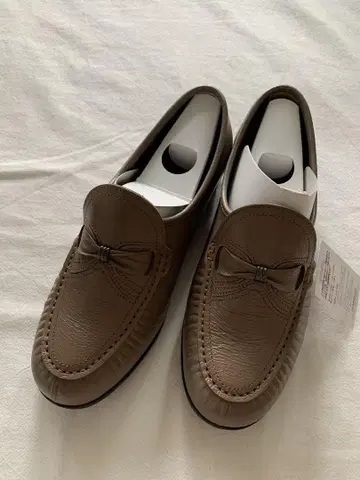 오타후쿠 신발 23cm 오크 일본제