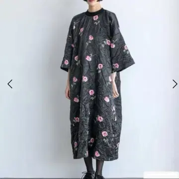 yuw 와셔 플라워 새틴 T 원피스