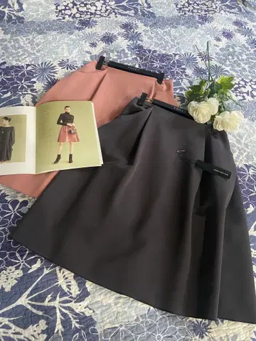 [새상품급] FOXEY 폭시 스커트 Irrips Flare 38 그레이