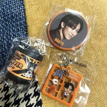 NAOTO 컬러 아크릴 키링 코인 실린더 캔 배지
