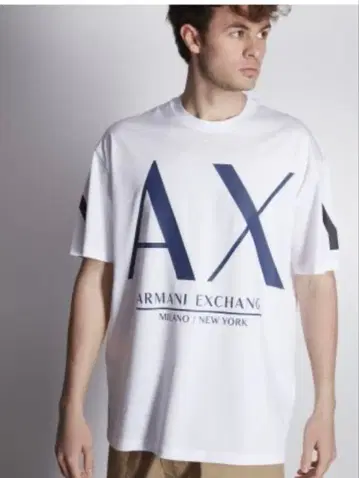 [ 미사용 ] Armani Exchange 화이트 T셔츠 S