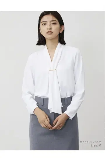 PLST 새상품 택 포함 메탈 부품 보타이 블라우스 very 게재품