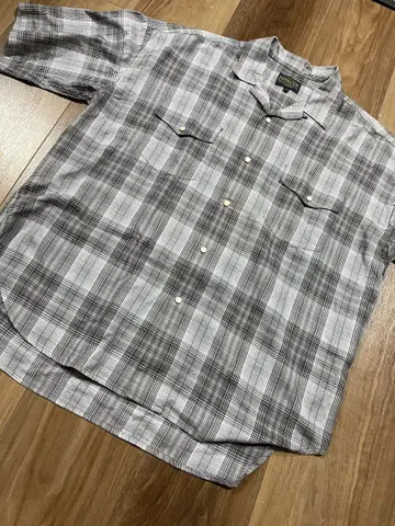 펜들턴 그레이 체크 반팔 셔츠 M 사이즈