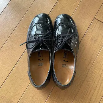 블랙 에나멜 옥스퍼드 신발 36 버켄스탁 23