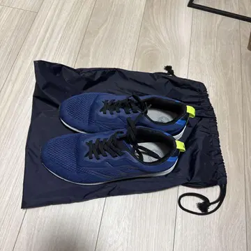 비모로 러닝화 벨로 26.5cm