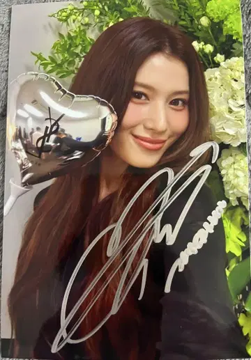 TWICE [사나] 친필 사인 브로마이드 1