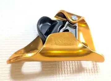 PETZL 크롤 어센더 골드
