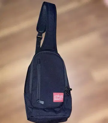 Manhattan Portage 블랙 숄더백
