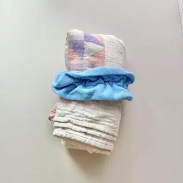 [ 거의 미사용 ] 잇츠 어 스몰 월드 멀티 거즈 케트 아기 싸개 레어