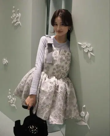 [정품] Bibiy. QUINN EMBROIDERY TOP