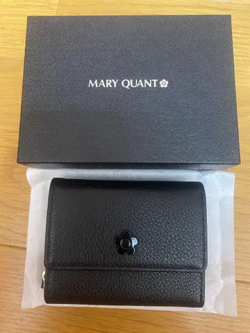 MARY QUANT 3단 폴더형 지갑 블랙