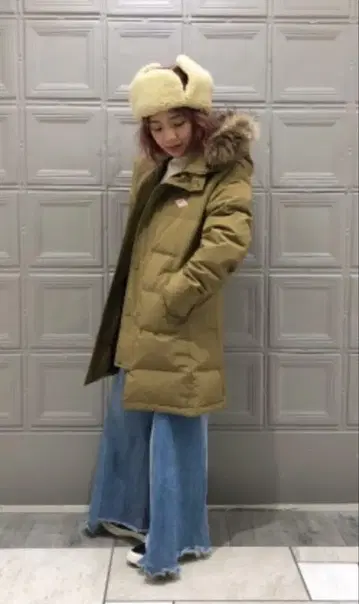 단톤 다운 자켓 34 카멜